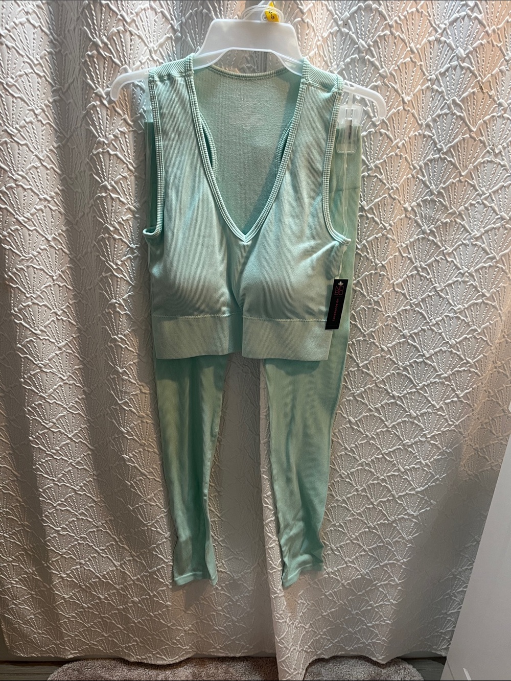 MWT No Boundaries Mint Green Activewear Set - Tank & Leggings